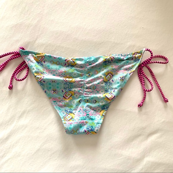 VS bikini bottoms - Picture 3 of 6